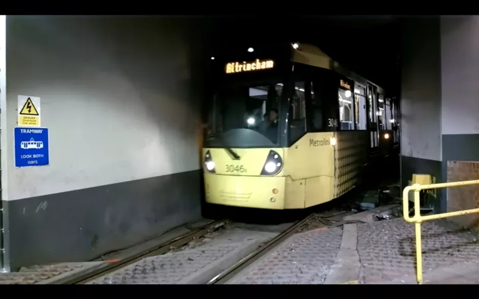 Manchester Metrolink - trams at Piccadilly Station (2015)