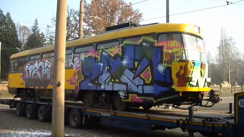 Tram Dresden - Loading of Tatras (01/02.02.2011)