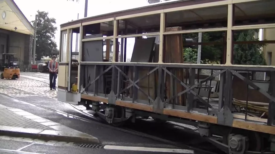 Tram Dresden - shunting work of the Dresden Tram Museum (2011)