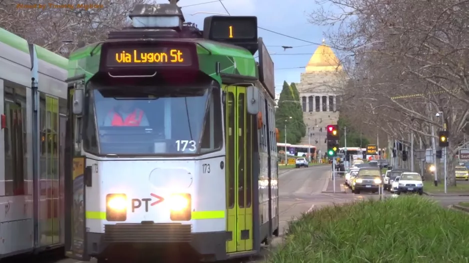 Trams in Melbourne, Australia - the World's Largest Tram Network (2017)