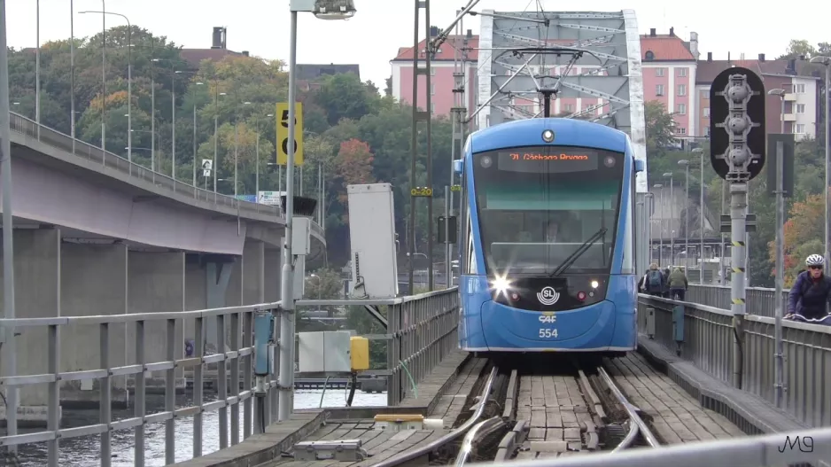 Trams on and near Gamla Lidingöbron